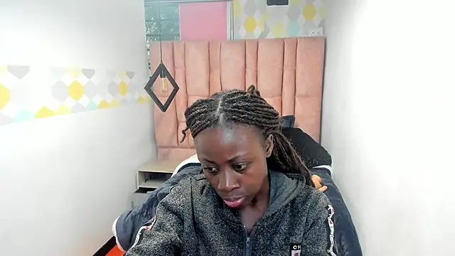 Snapshot of Sara_Naugty chatting on 29, 9, 2025 Sara Naugty online show from 29, 9, 2025