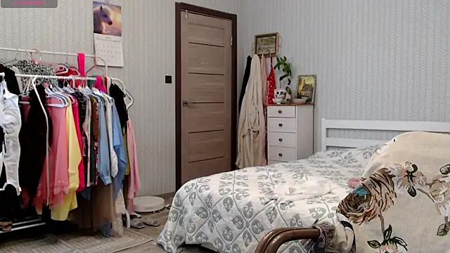 Soffya Soy online show from 4, 4, 2026