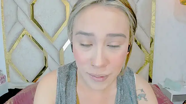 Snapshot of Lannajansen chatting on 8, 2, 2025 Lannajansen online show from 8, 2, 2025