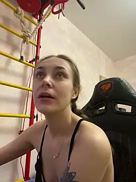 White Lu online show from 24, 2, 2025