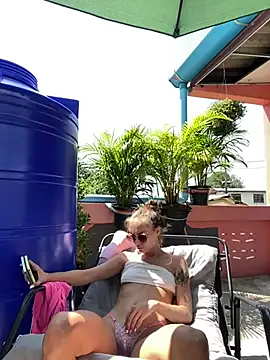 Snapshot of White_Lu chatting on 18, 3, 2026 White Lu online show from 18, 3, 2026