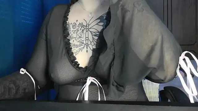 Snapshot of bunnyfox420 chatting on 5, 12, 2025 bunnyfox420 online show from 5, 12, 2025