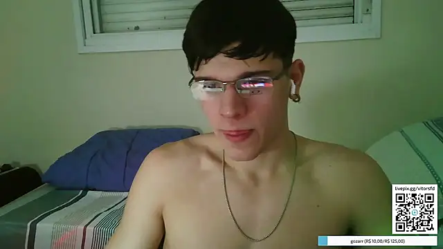 vitorsafado19 online show from 14, 4, 2026