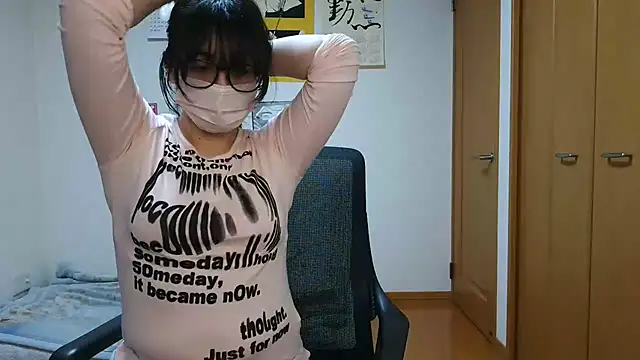 Snapshot of Sisi_cute chatting on 12, 3, 2026 Sisi cute online show from 12, 3, 2026