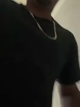 Snapshot of paullliliu chatting on 22, 1, 2025 paullliliu online show from 22, 1, 2025