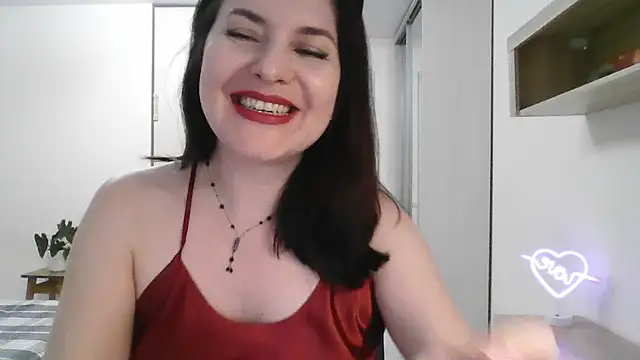 Victoria Glam online show from 3, 3, 2025