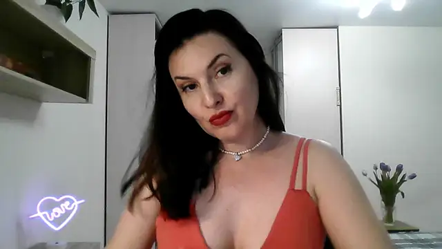 Victoria Glam online show from 10, 3, 2025