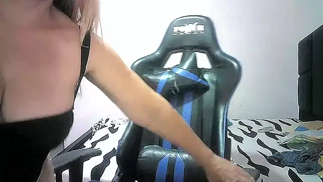 Snapshot of mariana0x chatting on 22, 3, 2026 mariana0x online show from 22, 3, 2026