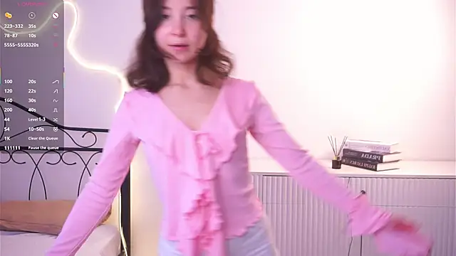 Snapshot of VeronaCritchlow chatting on 31, 3, 2026 VeronaCritchlow online show from 31, 3, 2026