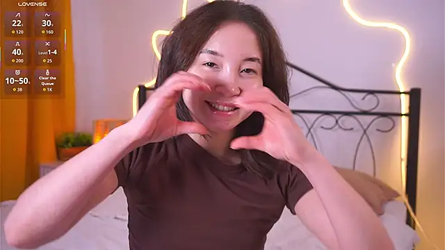 Snapshot of VeronaCritchlow chatting on 2, 4, 2026 VeronaCritchlow online show from 2, 4, 2026