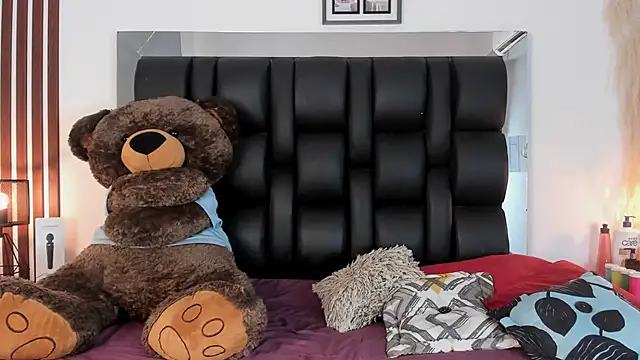 Snapshot of Amberr1 chatting on 30, 1, 2025 Amberr1 online show from 30, 1, 2025