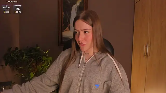 Snapshot of eilynxx chatting on 4, 2, 2025 eilynxx online show from 4, 2, 2025