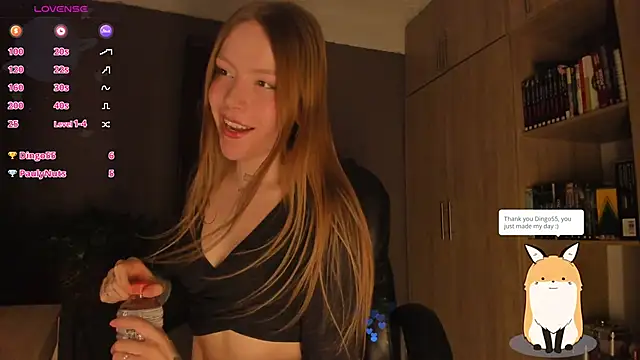 Snapshot of eilynxx chatting on 8, 9, 2025 eilynxx online show from 8, 9, 2025