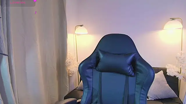 Victoria Collinns online show from 11, 4, 2026