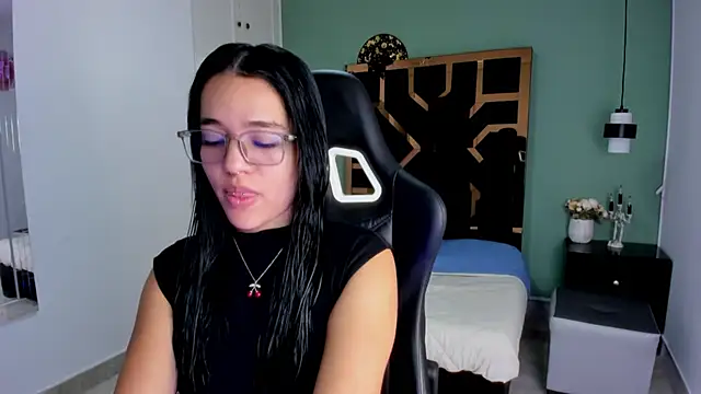 Billie Jhonson  online show from 10, 11, 2025