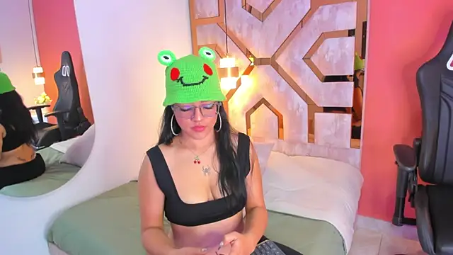 Billie Jhonson  online show from 21, 11, 2025