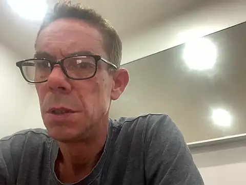 Snapshot of Kenhornu chatting on 30, 5, 2026 Kenhornu online show from 30, 5, 2026