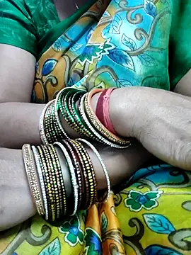 Snapshot of laxmitelugu78 chatting on 9, 3, 2025 laxmitelugu78 online show from 9, 3, 2025