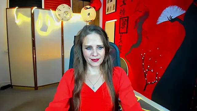 Snapshot of EmiliaBedy chatting on 12, 9, 2025 EmiliaBedy online show from 12, 9, 2025