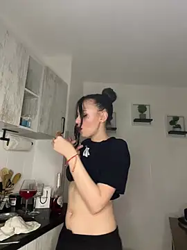 Snapshot of bunnythetailor chatting on 28, 2, 2025 bunnythetailor online show from 28, 2, 2025