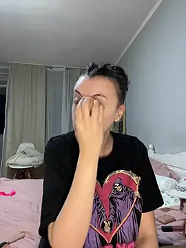 Snapshot of bunnythetailor chatting on 5, 11, 2025 bunnythetailor online show from 5, 11, 2025