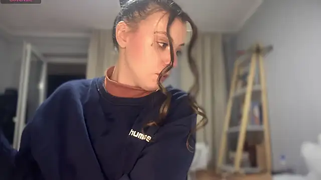 Snapshot of bunnythetailor chatting on 15, 11, 2025 bunnythetailor online show from 15, 11, 2025