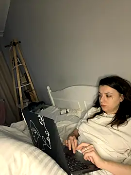 Snapshot of bunnythetailor chatting on 20, 11, 2025 bunnythetailor online show from 20, 11, 2025