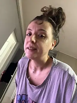 Snapshot of bunnythetailor chatting on 30, 11, 2025 bunnythetailor online show from 30, 11, 2025