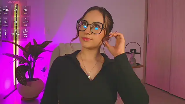 Mara Santoro online show from 18, 9, 2025