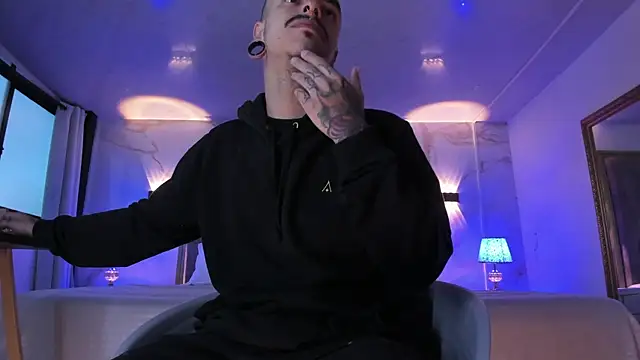 Snapshot of kaletattoo chatting on 20, 4, 2026 kaletattoo online show from 20, 4, 2026