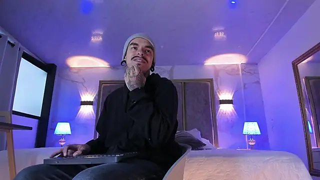 Snapshot of kaletattoo chatting on 22, 4, 2026 kaletattoo online show from 22, 4, 2026