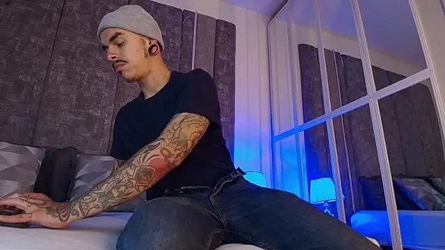 Snapshot of kaletattoo chatting on 26, 4, 2026 kaletattoo online show from 26, 4, 2026