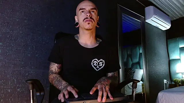 Snapshot of kaletattoo chatting on 13, 7, 2026 kaletattoo online show from 13, 7, 2026