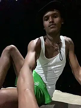 Snapshot of kenner_jacksom chatting on 2, 10, 2025 kenner jacksom online show from 2, 10, 2025