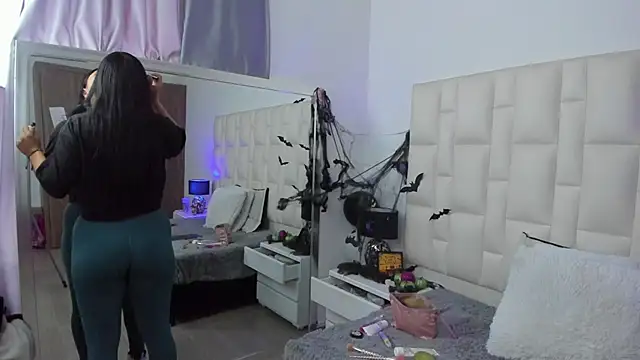 Snapshot of Ariana_rouse chatting on 27, 10, 2025 Ariana rouse online show from 27, 10, 2025