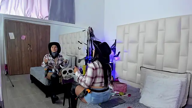 Snapshot of Ariana_rouse chatting on 31, 10, 2025 Ariana rouse online show from 31, 10, 2025