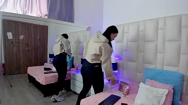 Snapshot of Ariana_rouse chatting on 22, 11, 2025 Ariana rouse online show from 22, 11, 2025