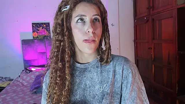 Isangel  online show from 29, 9, 2025