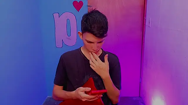 Alexxx lov online show from 28, 2, 2026