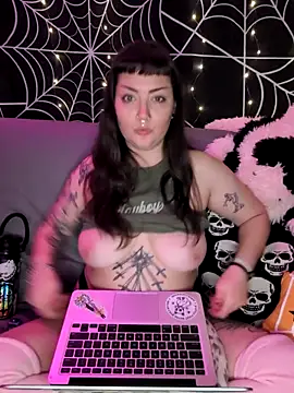 Snapshot of goblingirl888 chatting on 18, 3, 2026 goblingirl888 online show from 18, 3, 2026