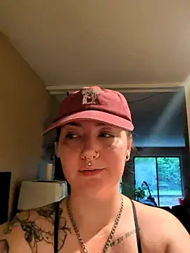 Snapshot of goblingirl888 chatting on 1, 4, 2026 goblingirl888 online show from 1, 4, 2026