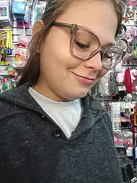 Vale Saenzz online show from 28, 11, 2025