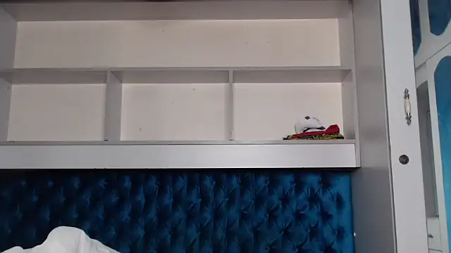 YoungDiva69 online show from 3, 11, 2025