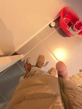 Snapshot of yannusgir33 chatting on 26, 3, 2026 yannusgir33 online show from 26, 3, 2026