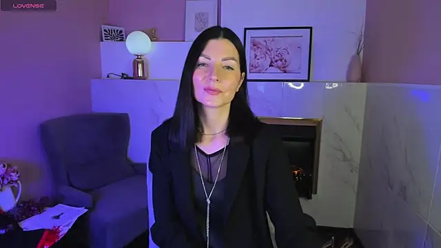 MonicaCheerful online show from 8, 2, 2025