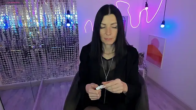 MonicaCheerful online show from 8, 2, 2025