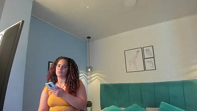 Snapshot of ninna_curly chatting on 10, 9, 2025 ninna curly online show from 10, 9, 2025