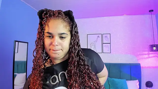 Snapshot of ninna_curly chatting on 18, 9, 2025 ninna curly online show from 18, 9, 2025