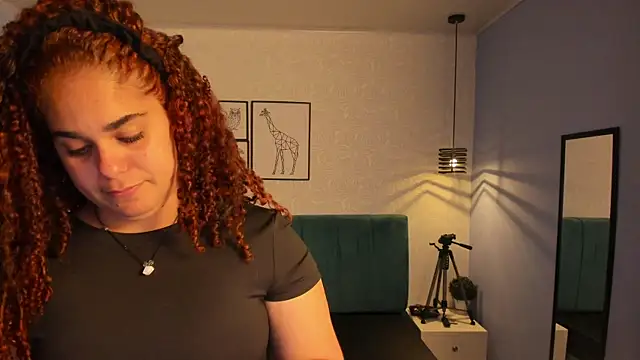 Snapshot of ninna_curly chatting on 19, 9, 2025 ninna curly online show from 19, 9, 2025