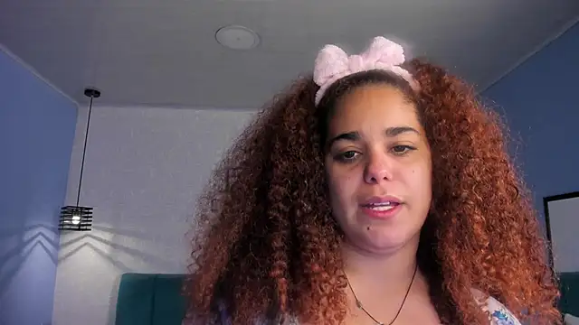 Snapshot of ninna_curly chatting on 16, 10, 2025 ninna curly online show from 16, 10, 2025
